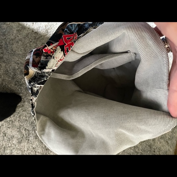 The Walking Dead Cross Body Bag - Picture 2 of 6